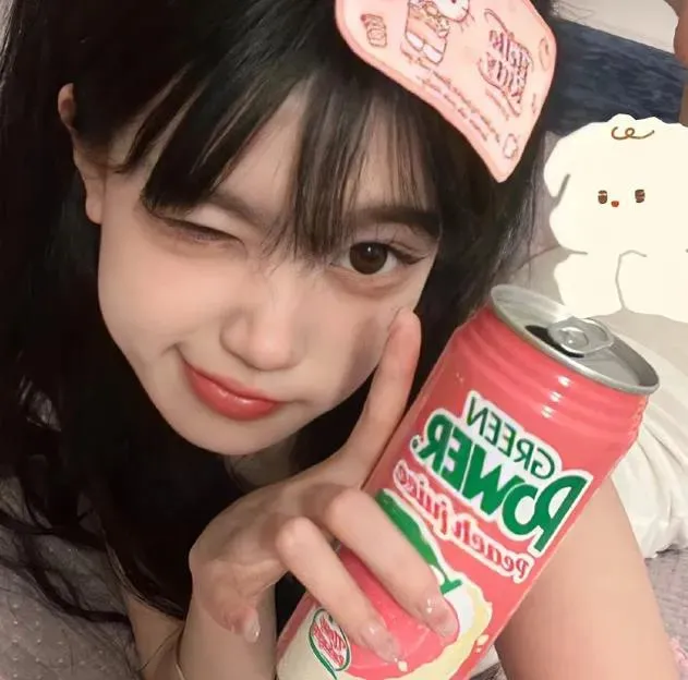催泪励志晨间剧《一半，蓝色》永野芽郁：左耳失聪的少女与天才发明家的跨越半生羁绊