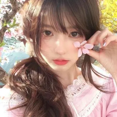 脑洞大开神剧《曼哈顿爱情故事》全集：咖啡店店长视角的疯狂多角恋，编剧逻辑让人跪服